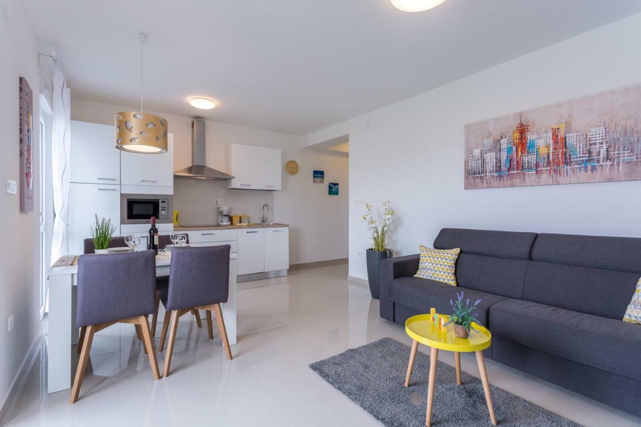 Apartment Elegance Krk Town Exterior photo